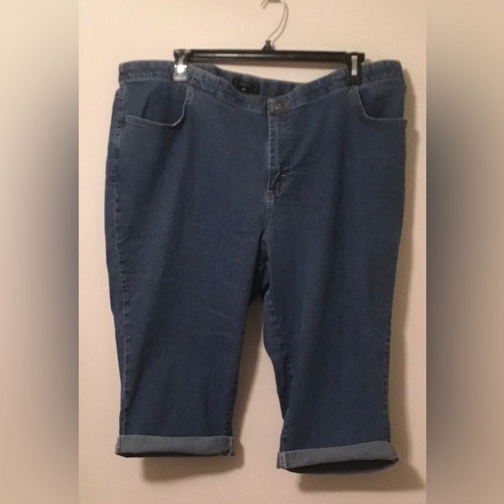 Lee Riders Classic Blue Denim Jeans
Make an offer!